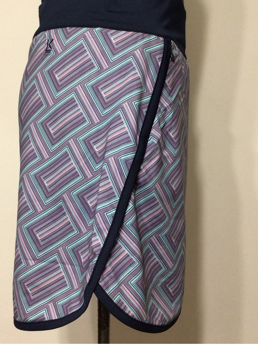 Ahead True Navy Geometric Skort - Picture 2 of 10